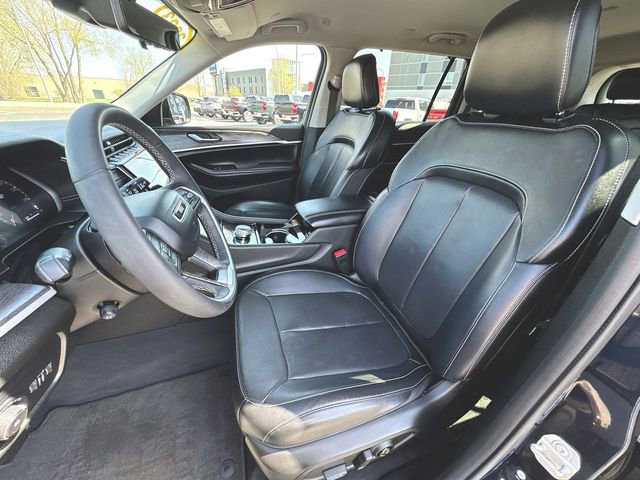 Used 2023 Jeep Grand Cherokee L Limited w/ Luxury Tech Group II AWD/4WD image 19