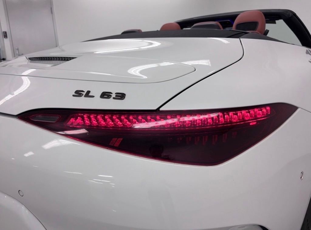 Certified 2022 Mercedes-Benz SL 63 AMG 4MATIC image 10