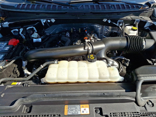 Certified 2025 Ford Expedition Active AWD/4WD image 30
