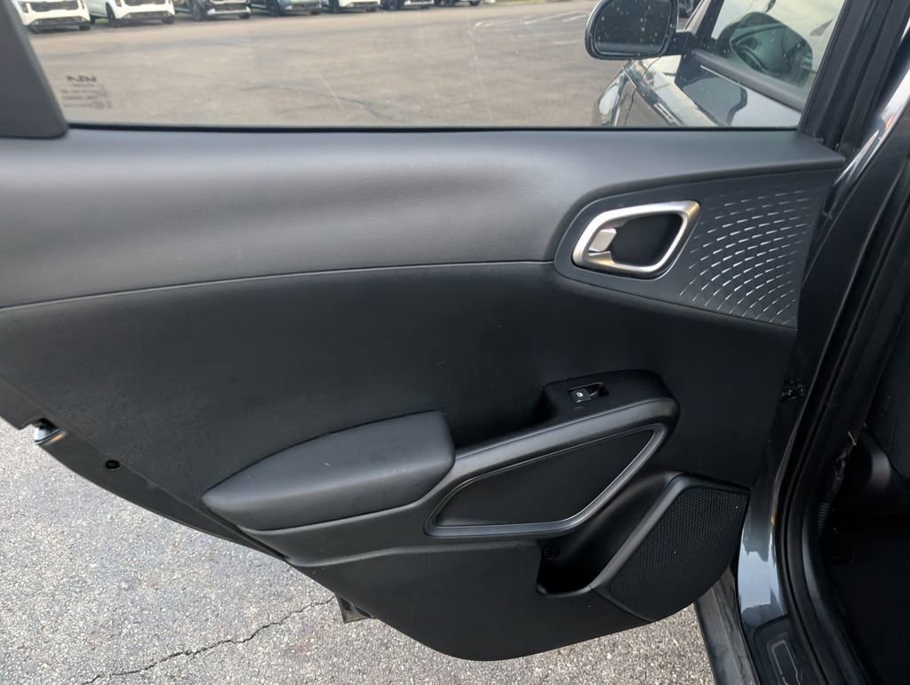 Used 2023 Kia Soul EX image 10