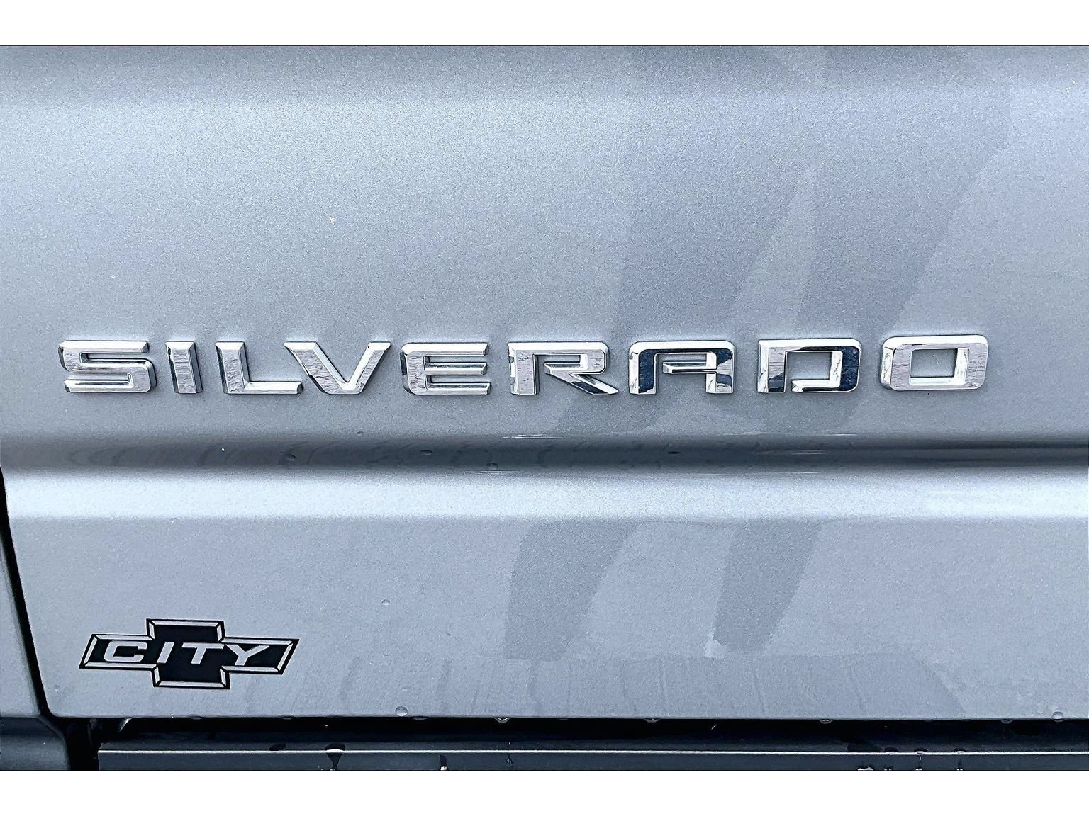Used 2024 Chevrolet Silverado 1500 LT AWD/4WD image 37