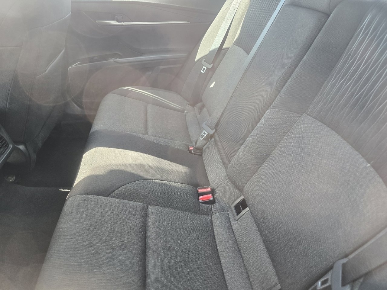 Used 2025 Toyota Camry LE image 24