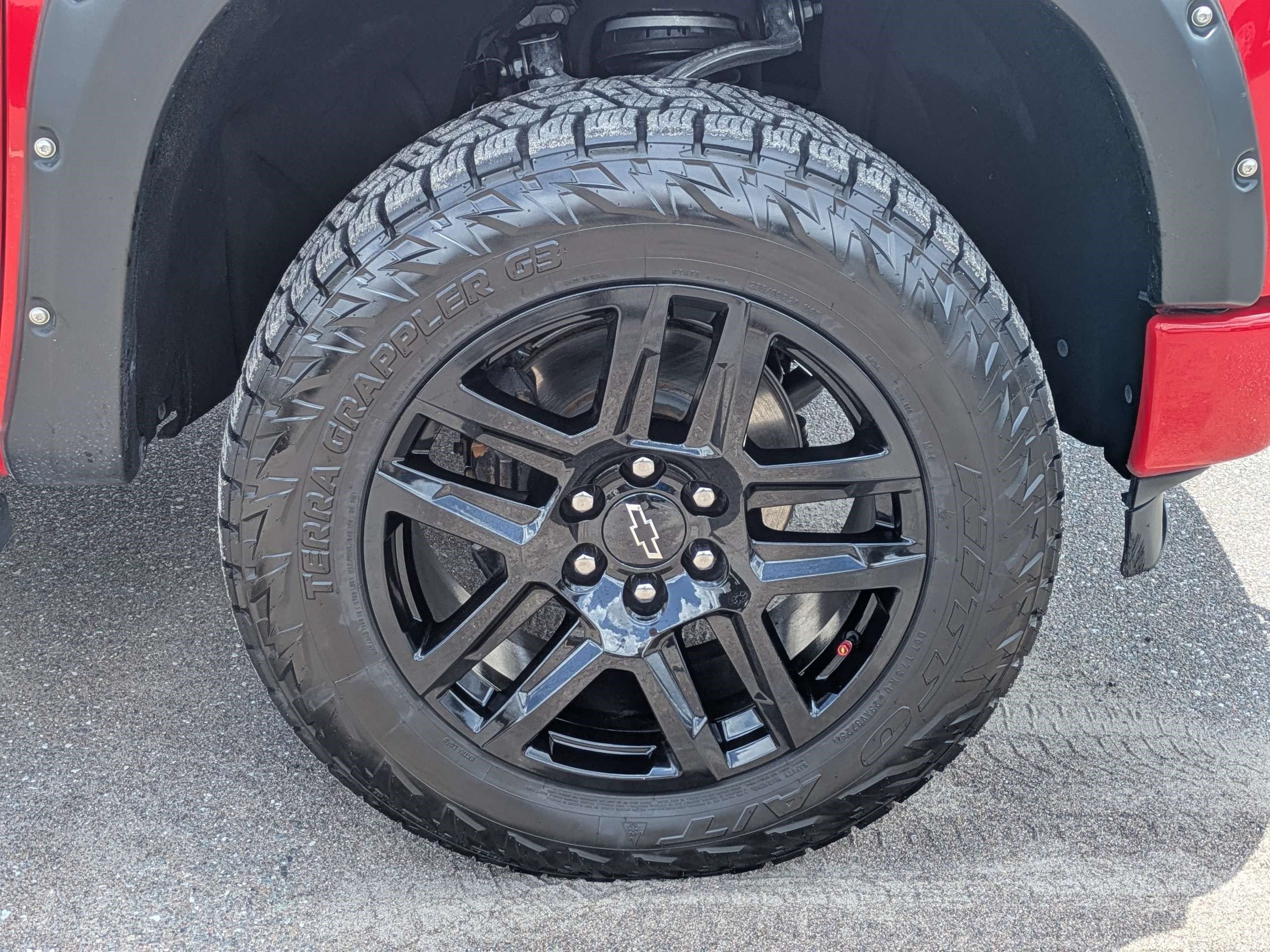 Used 2023 Chevrolet Silverado 1500 Custom w/ LPO, Dark Essentials Package RWD image 10