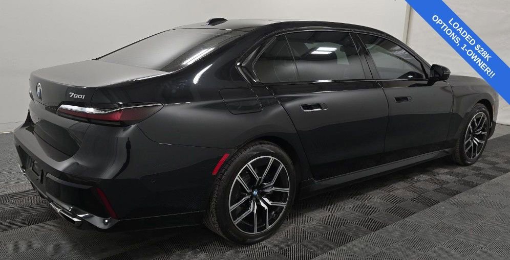Used 2025 BMW 760i xDrive 760i xDrive w/ Executive Package image 2
