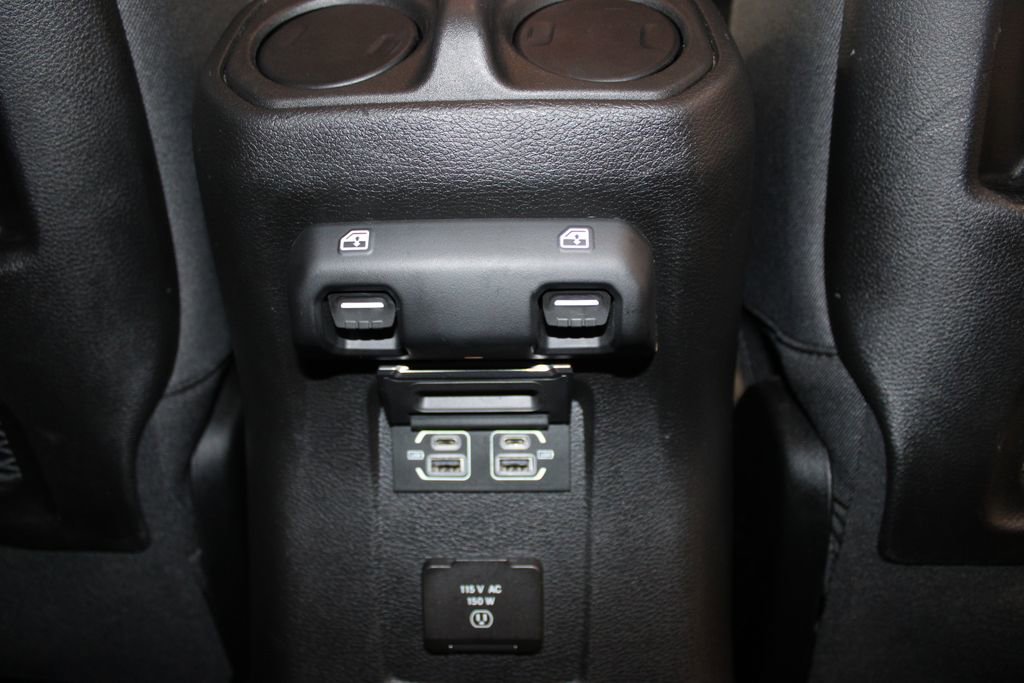 Used 2024 Jeep Wrangler Unlimited Rubicon image 27