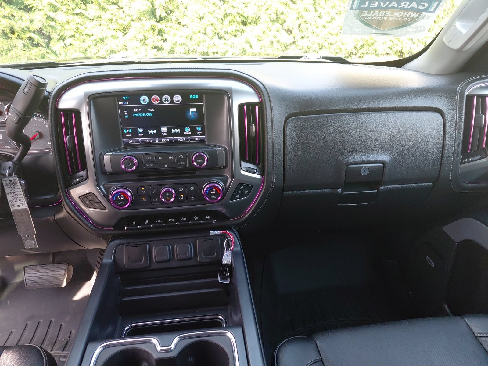 Used 2017 Chevrolet Silverado 1500 LTZ Z71 w/ LTZ Plus Package AWD/4WD image 3