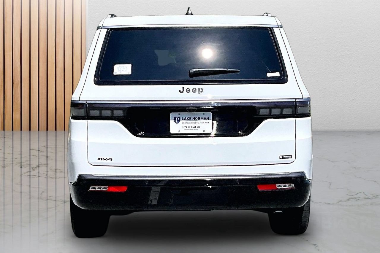 New 2026 Jeep Grand Wagoneer 4WD image 8