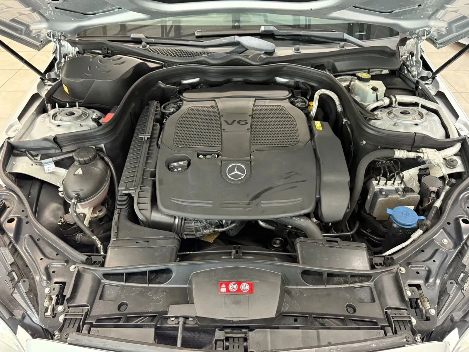 Used 2016 Mercedes-Benz E 350 Sedan w/ Premium Package image 35