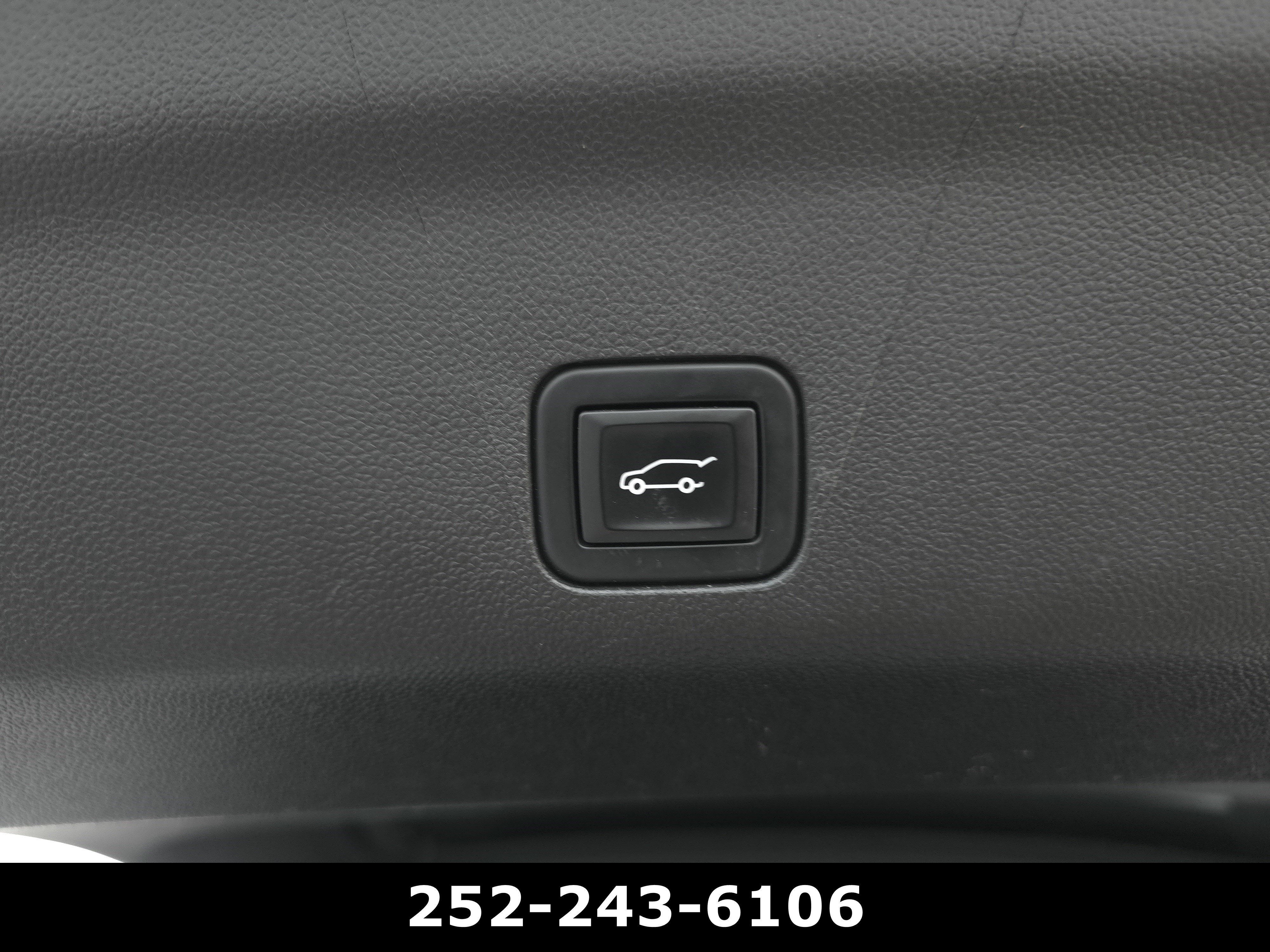 Used 2022 Chevrolet Tahoe RST w/ Luxury Package AWD/4WD image 34