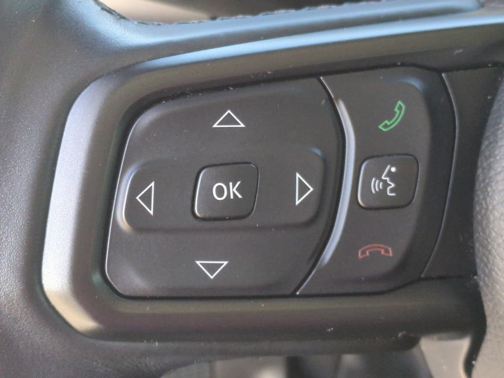 Used 2022 Jeep Gladiator Willys image 31