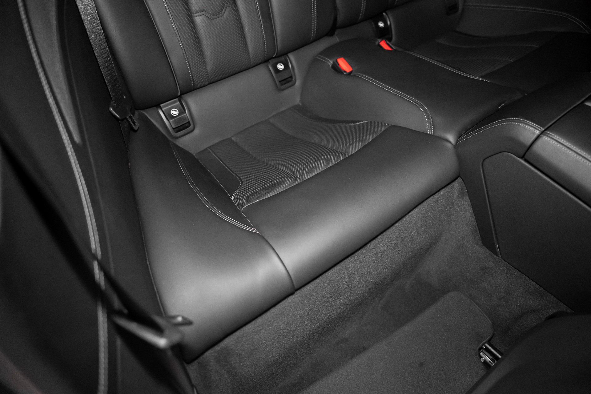 Used 2023 BMW M850i xDrive Coupe w/ M Sport Professional Package image 67