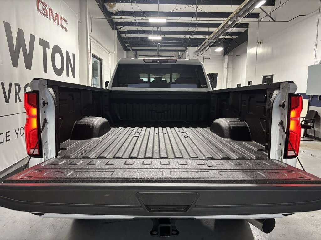 New 2025 Chevrolet Silverado 3500 High Country w/ Technology Package image 33