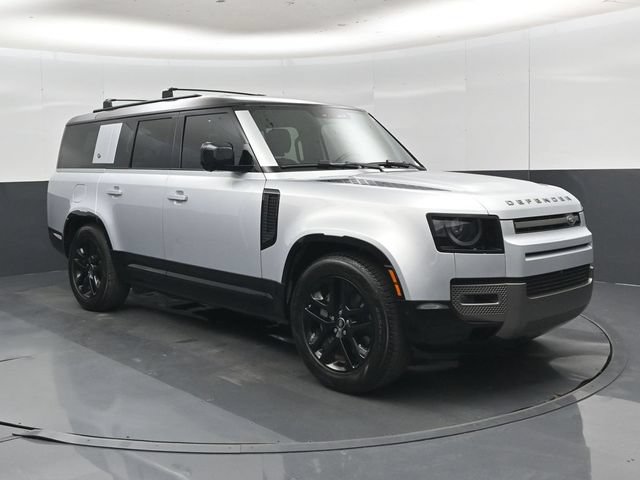 Used 2024 Land Rover Defender 130 X-Dynamic SE AWD/4WD image 34