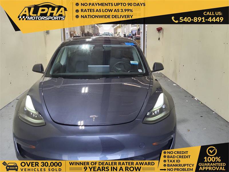 Used 2023 Tesla Model 3 Standard Range image 1