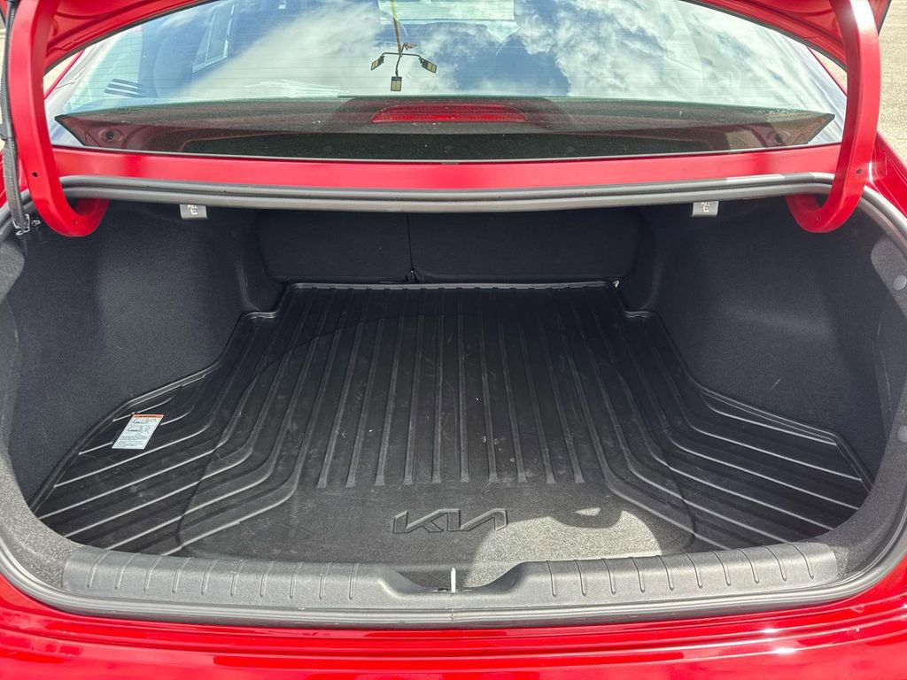 Certified 2025 Kia K4 LXS image 11