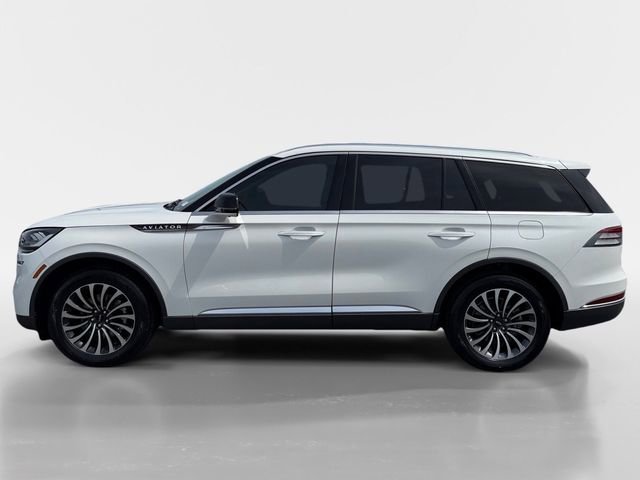 Used 2023 Lincoln Aviator Reserve AWD/4WD image 3