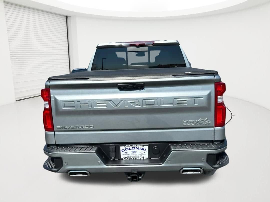 Used 2023 Chevrolet Silverado 1500 High Country w/ High Country Premium Package AWD/4WD image 6