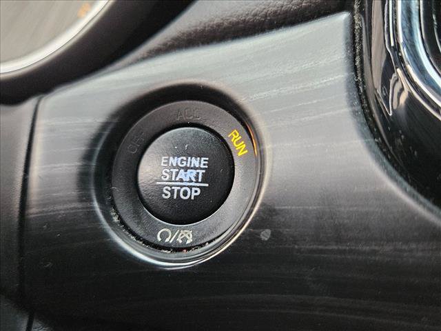 Used 2020 Jeep Grand Cherokee Altitude RWD image 15