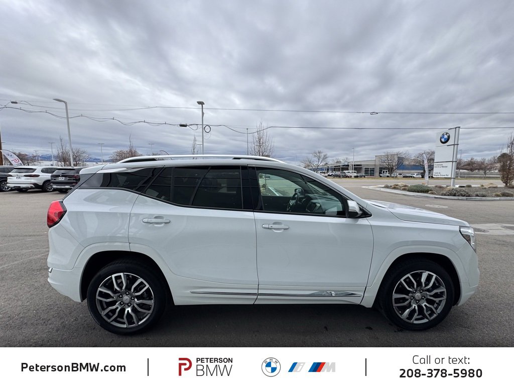 Used 2022 GMC Terrain Denali image 9