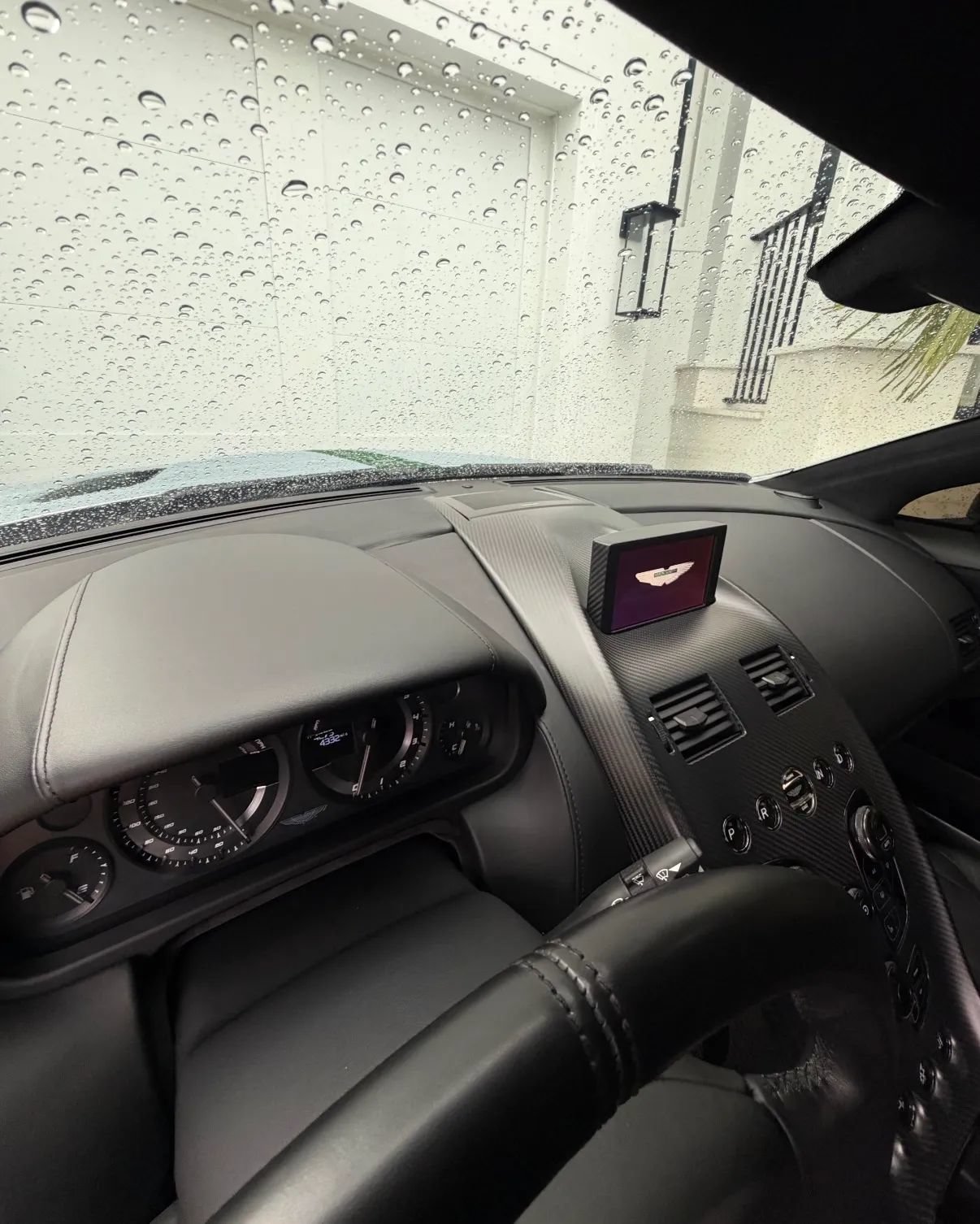 Used 2019 Aston Martin Rapide AMR RWD image 8
