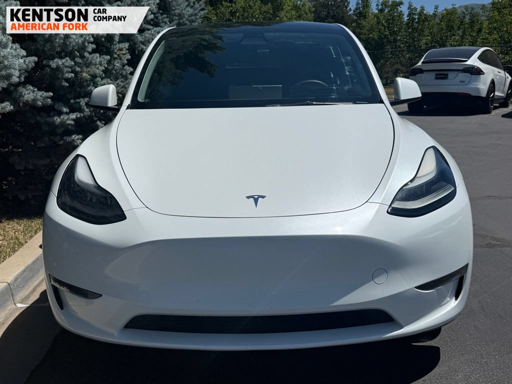 Used 2023 Tesla Model Y Long Range AWD/4WD image 2