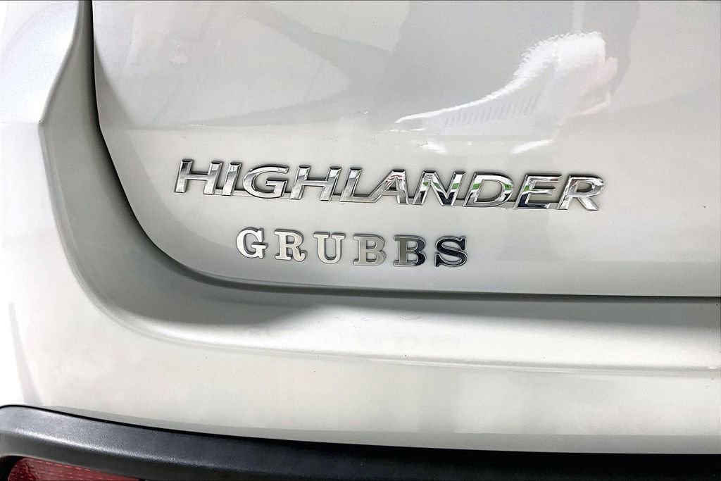 Used 2019 Toyota Highlander SE image 41