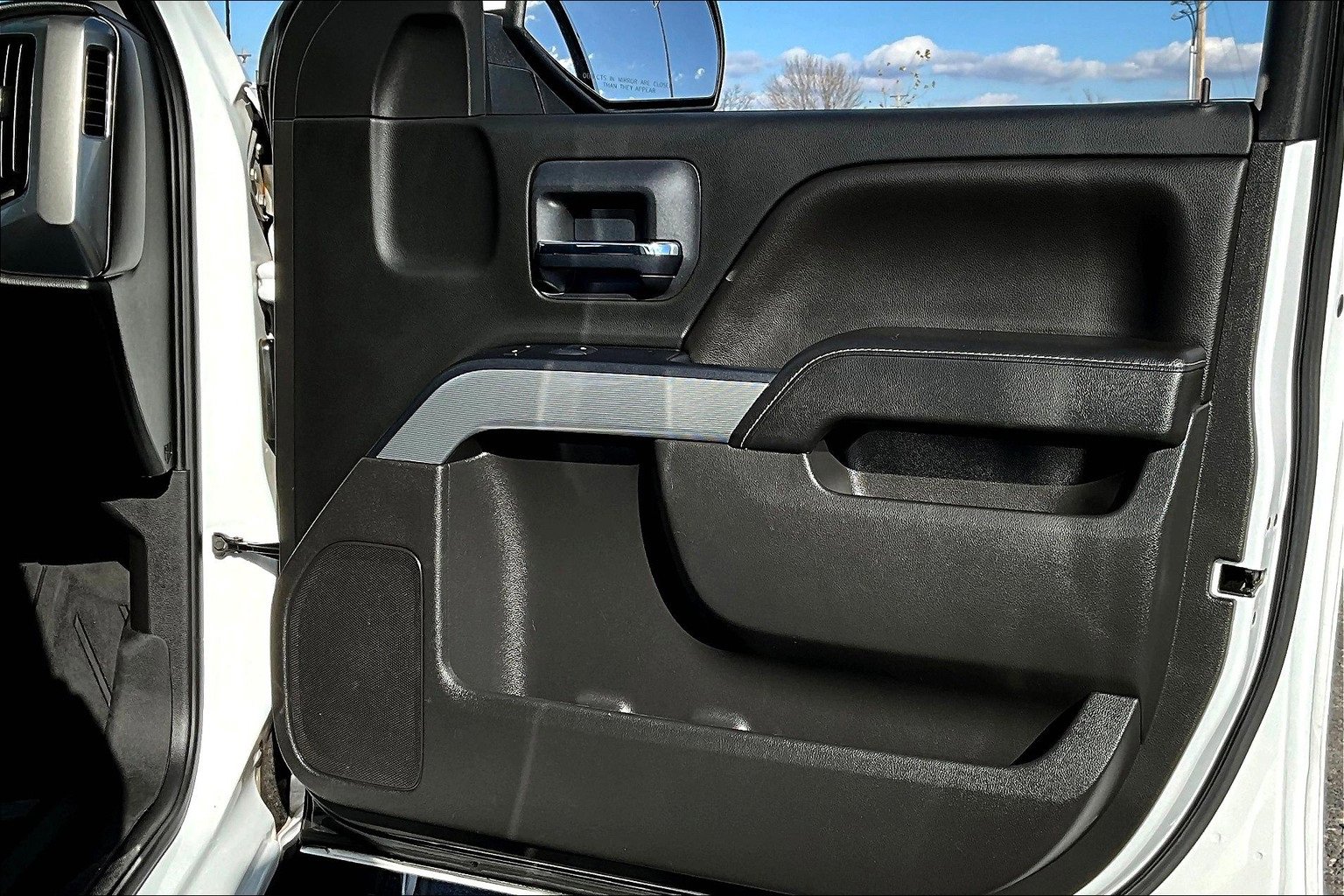 Used 2018 Chevrolet Silverado 1500 LT w/ Texas Edition image 16