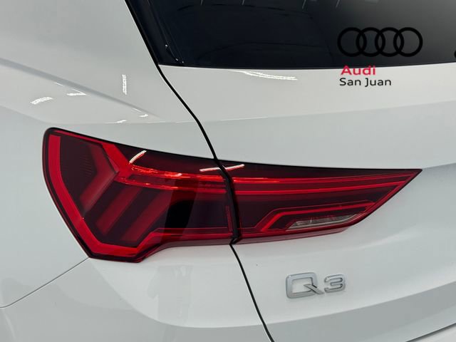 Certified 2025 Audi Q3 2.0T Premium image 33