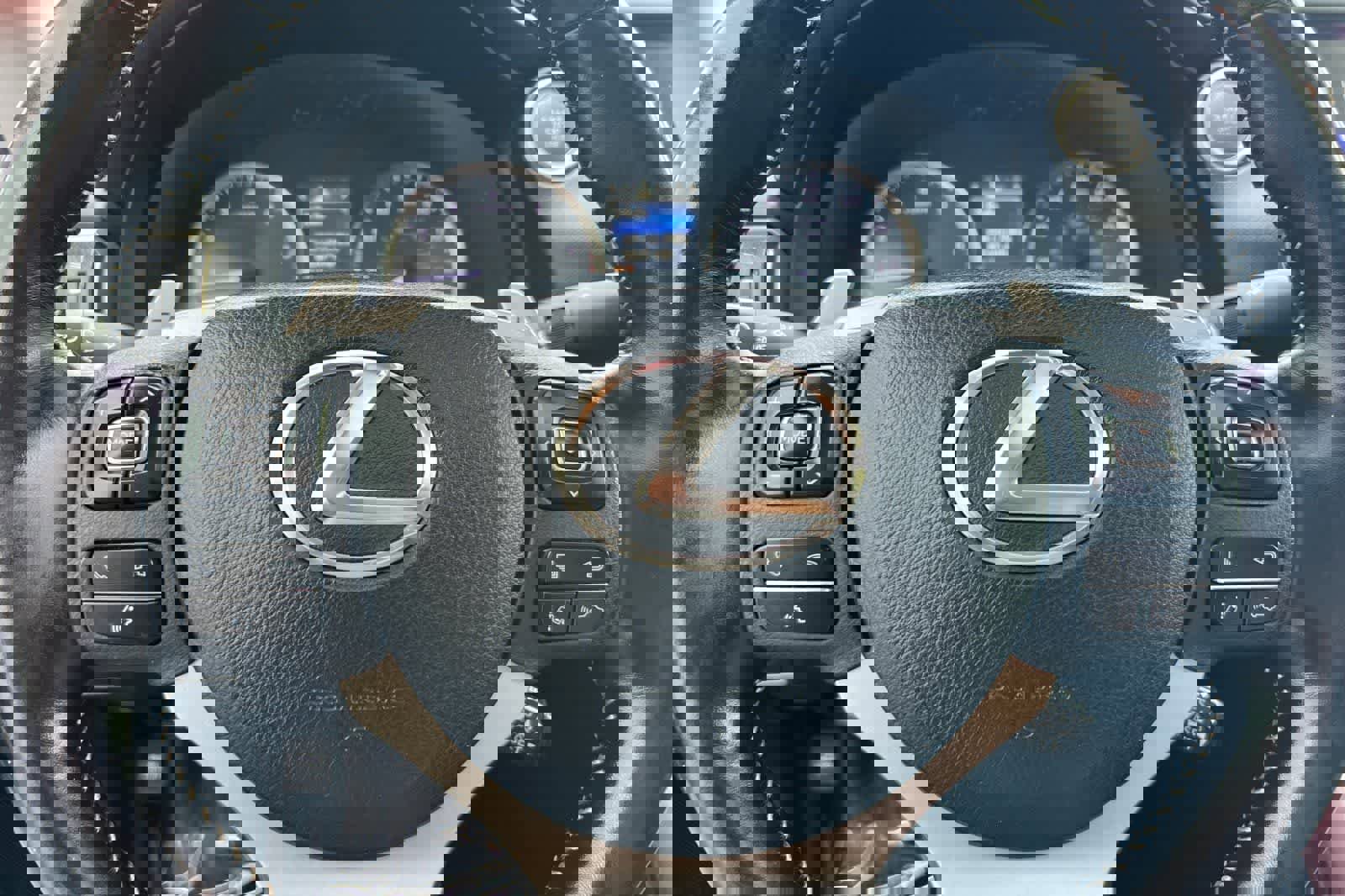 Used 2020 Lexus IS 300 w/ Accessory Package 2 image 28