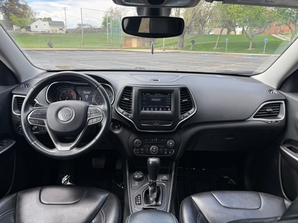 Used 2019 Jeep Cherokee Latitude Plus w/ Comfort/Convenience Group image 11