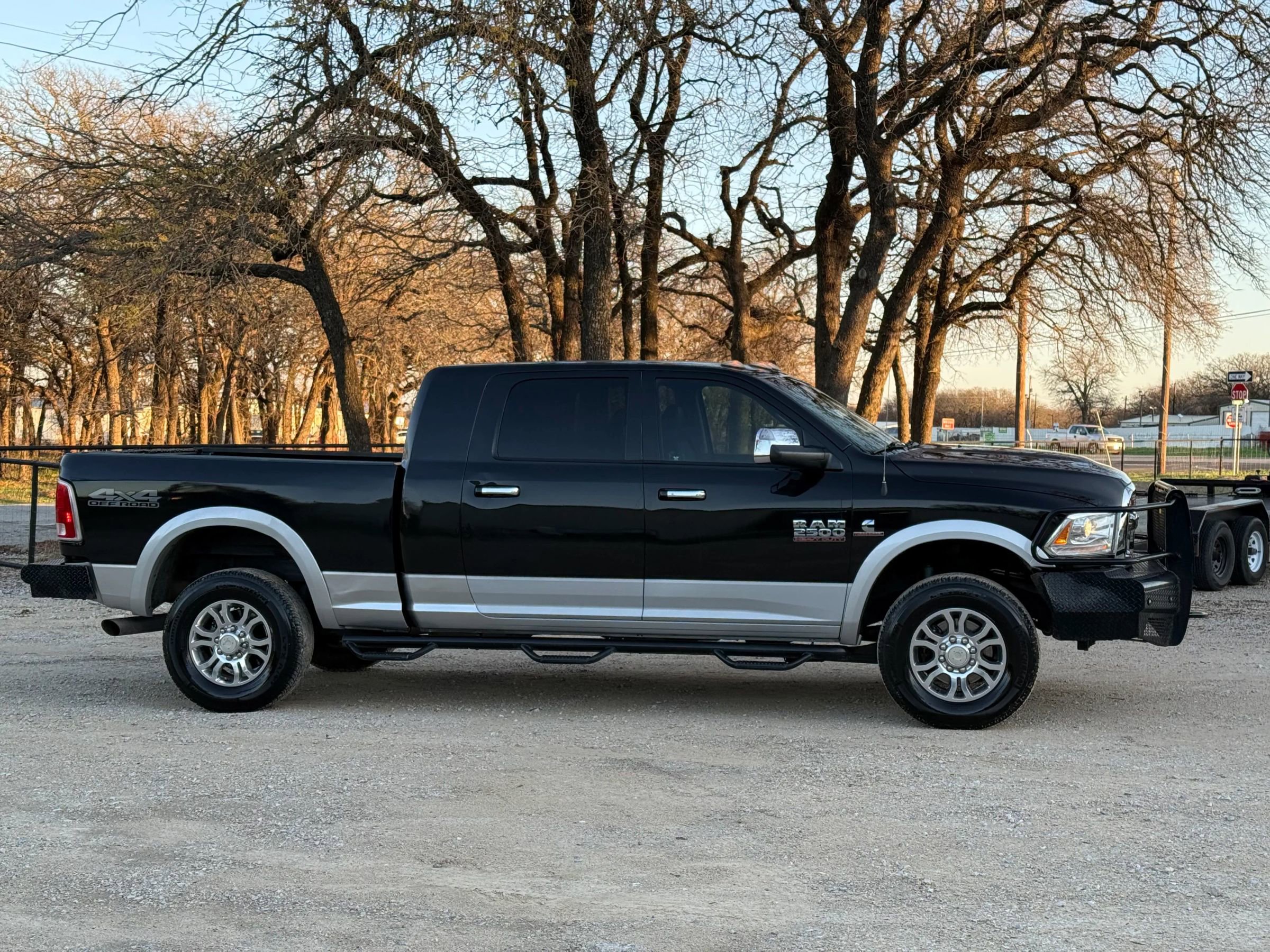 Used 2017 RAM 2500 Laramie image 2