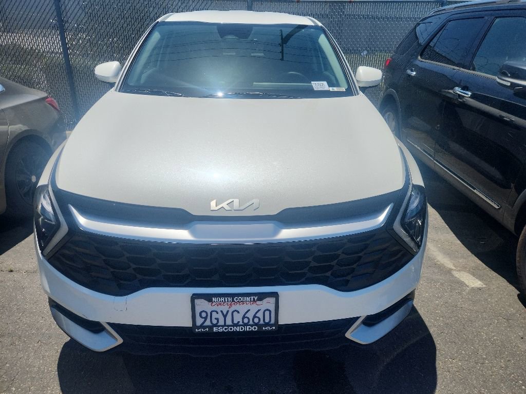 Certified 2023 Kia Sportage LX FWD image 2