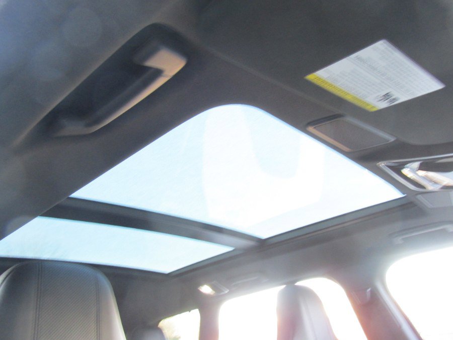 Used 2016 Land Rover Range Rover Sport SVR image 71