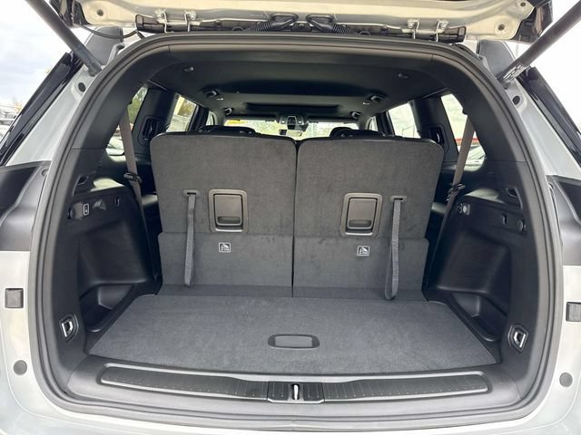New 2025 Jeep Grand Cherokee L Altitude RWD image 8