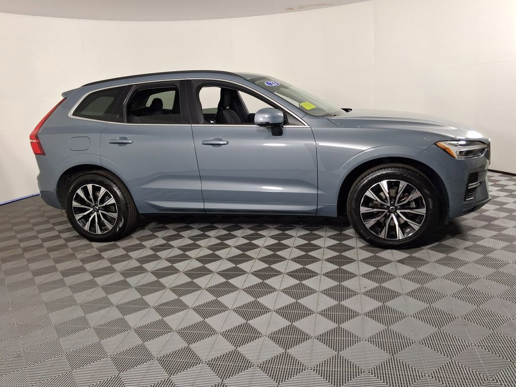 Certified 2023 Volvo XC60 B5 Core AWD/4WD image 5