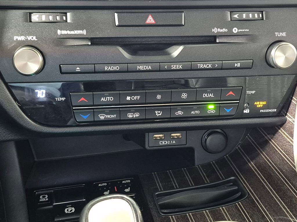 Used 2020 Lexus RX 350 AWD w/ Luxury Package image 19