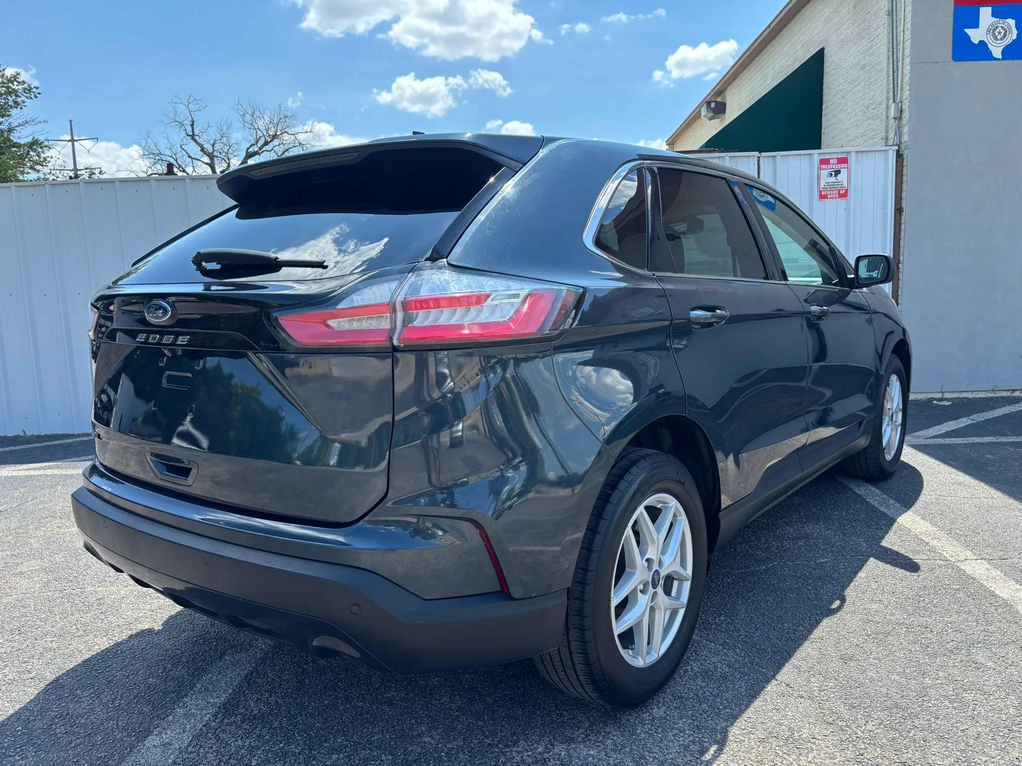 Used 2022 Ford Edge SEL w/ Convenience Package AWD/4WD image 6