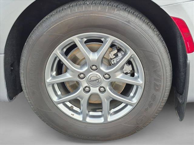Used 2021 Chrysler Pacifica Touring w/ Cold Weather Group FWD image 25