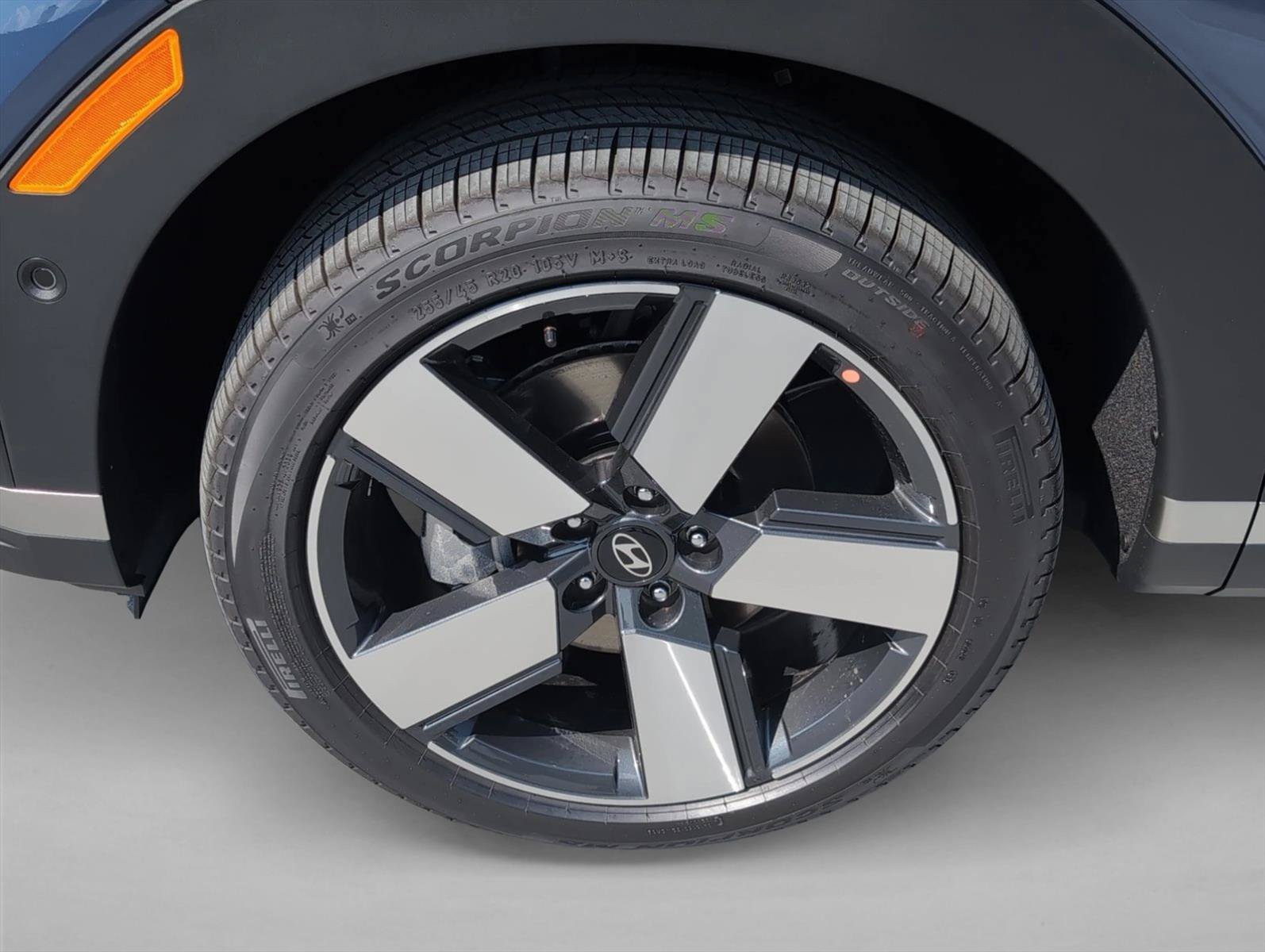New 2026 Hyundai Santa Fe Limited FWD image 10