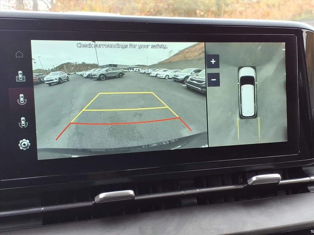 Certified 2022 Kia Carnival SX image 22