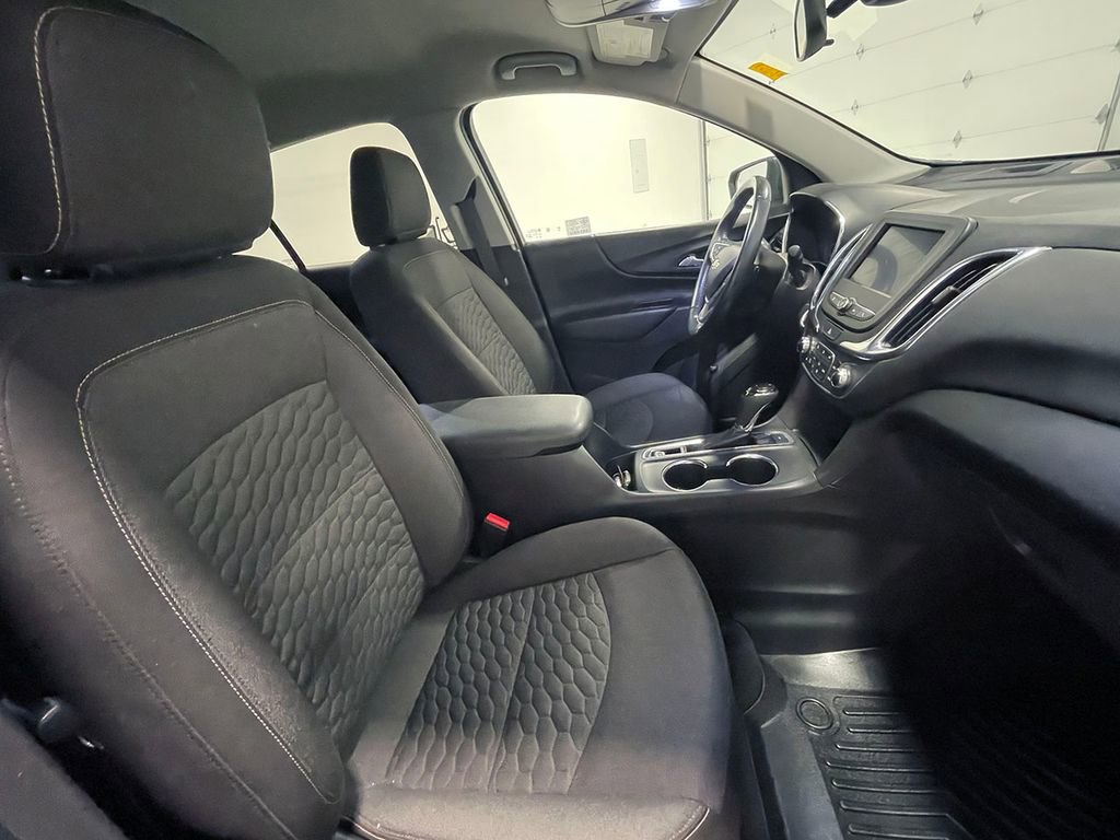 Used 2021 Chevrolet Equinox LT image 26