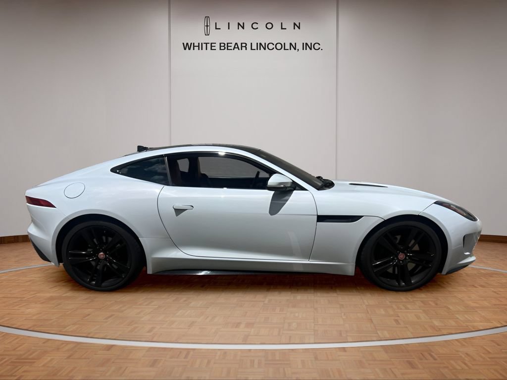 Used 2017 Jaguar F-TYPE Coupe RWD image 12