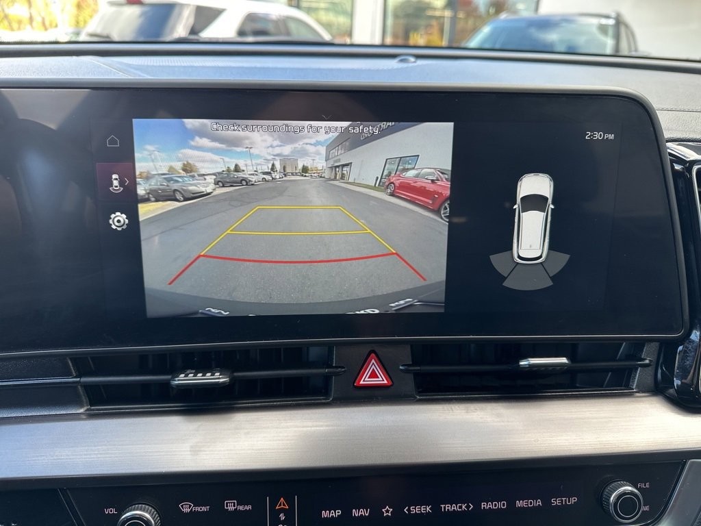 Used 2025 Kia Sportage EX w/ Premium Package image 34