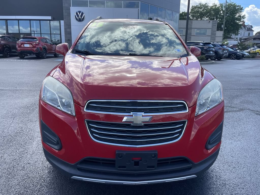 Used 2015 Chevrolet Trax LT w/ LT Plus Package AWD/4WD image 2