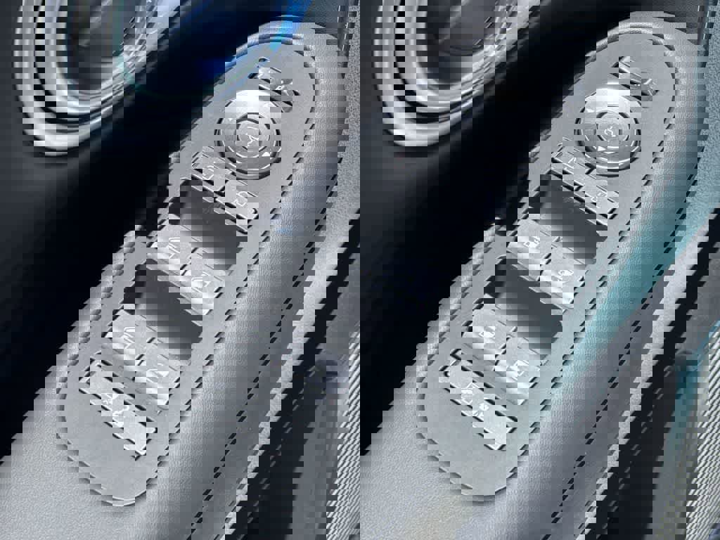 New 2026 Hyundai Ioniq 9 SEL image 18