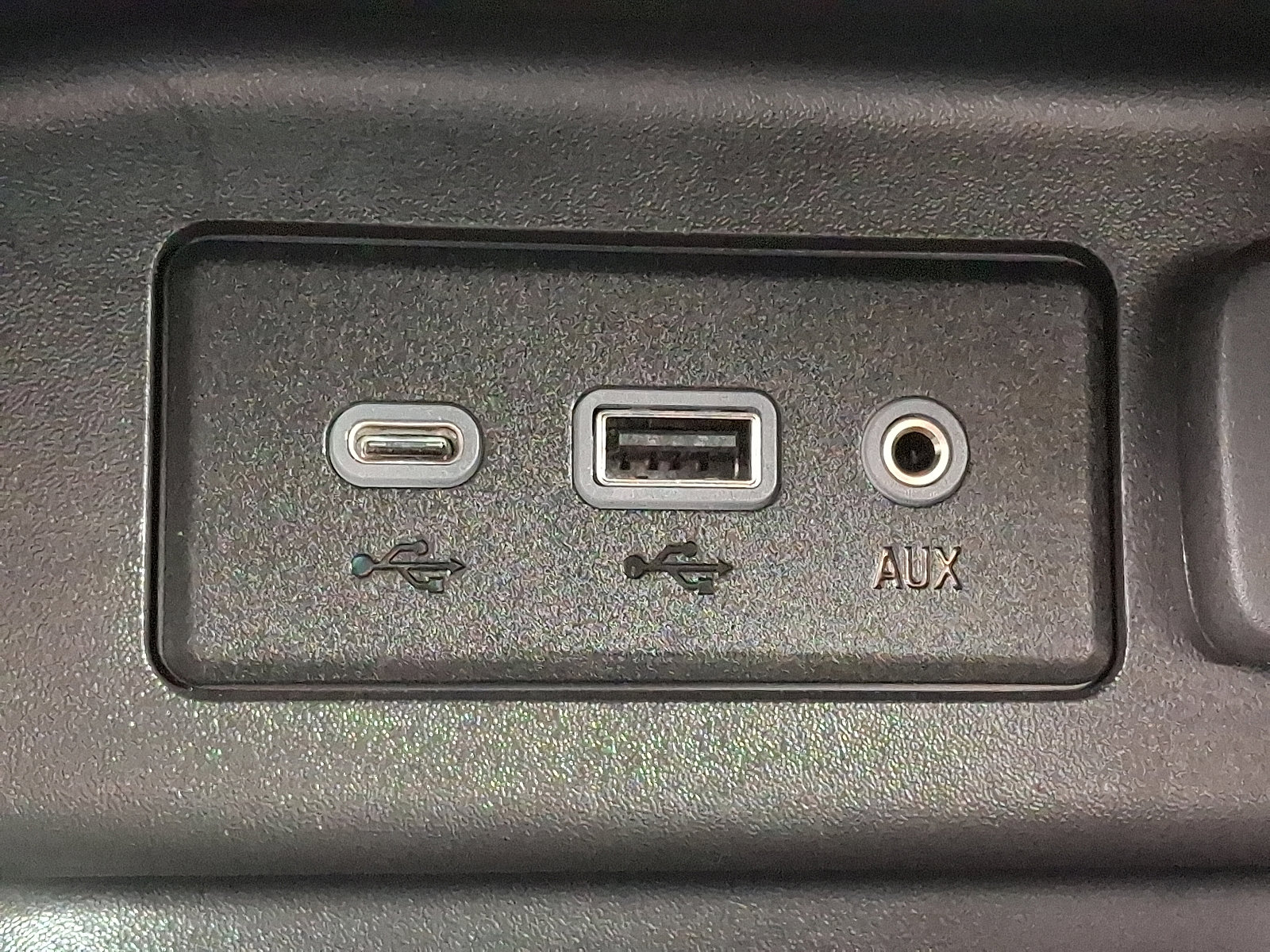 Certified 2024 Chevrolet Equinox LT w/ LPO, Floor Liner Package image 23