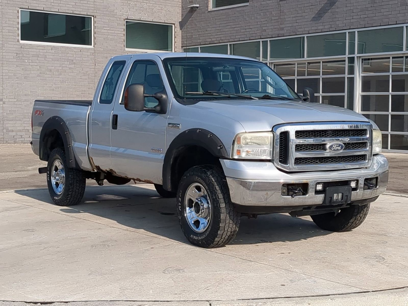 Used 2006 Ford F350 XLT image 9