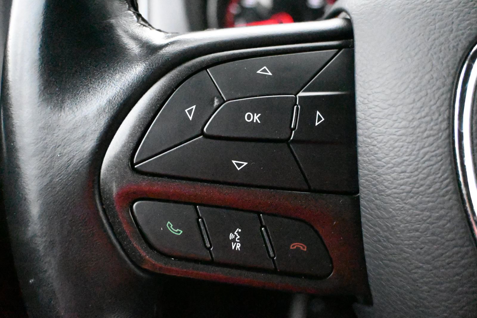 Used 2023 Dodge Charger SXT image 9