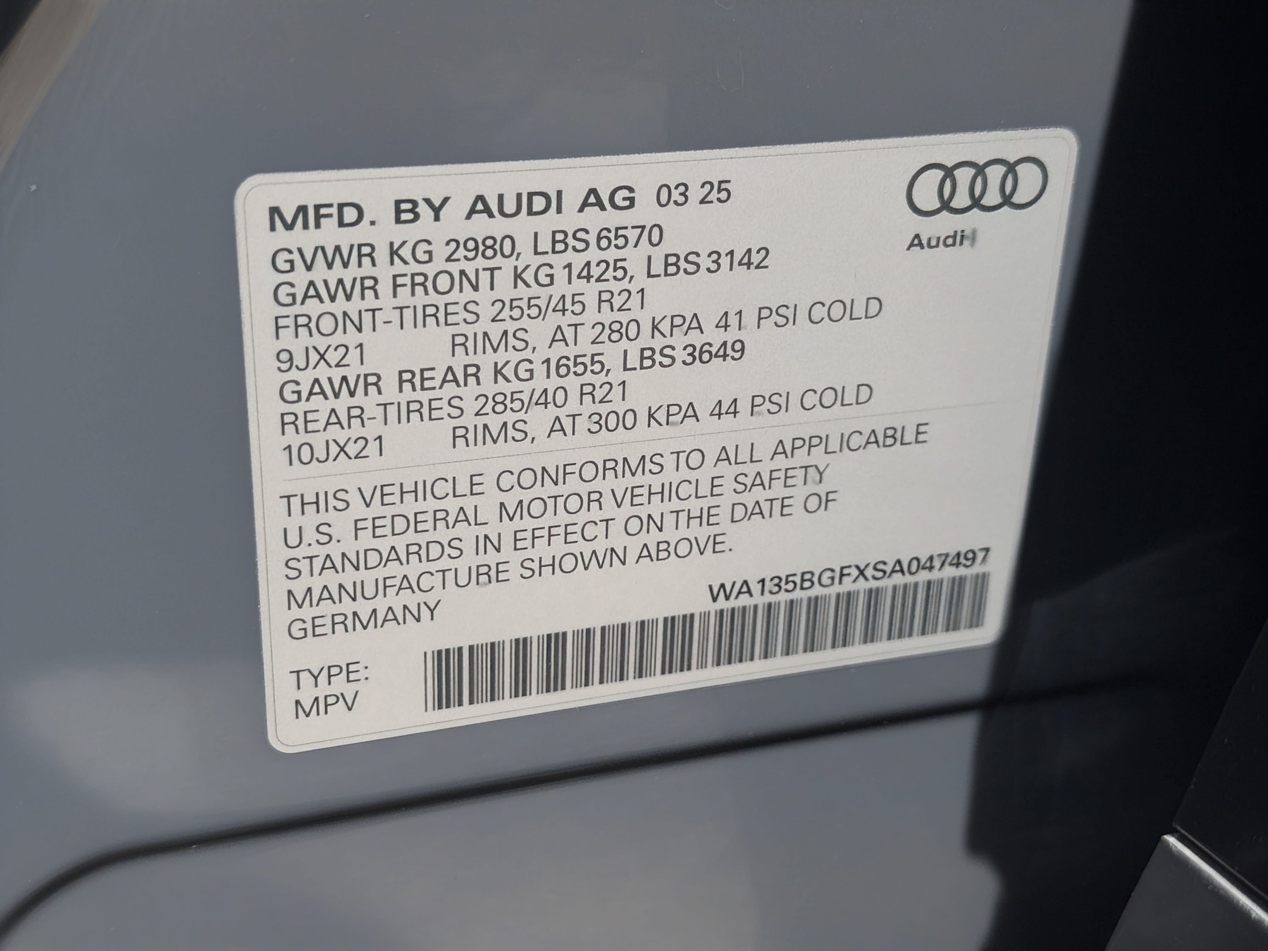 Certified 2025 Audi SQ6 e-tron Prestige w/ Black Edition One AWD/4WD image 27