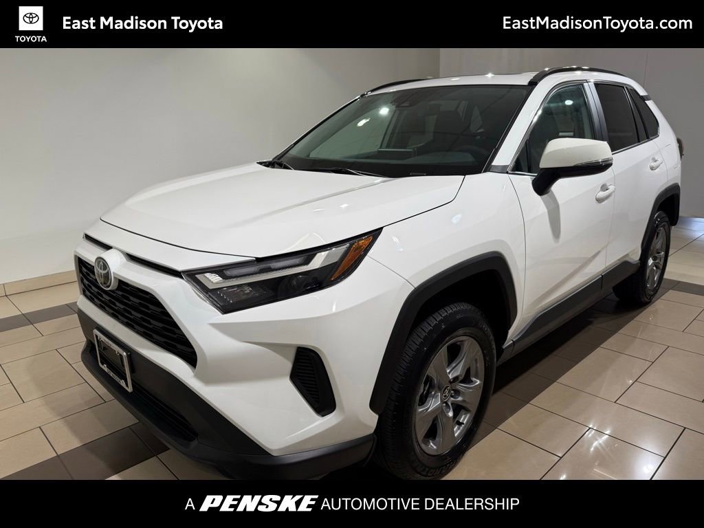 Certified 2025 Toyota RAV4 XLE AWD/4WD image 1
